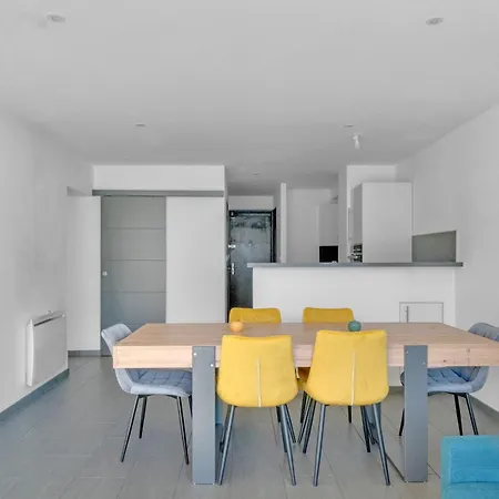 Le Bleu Saphir Daire Tresserve
