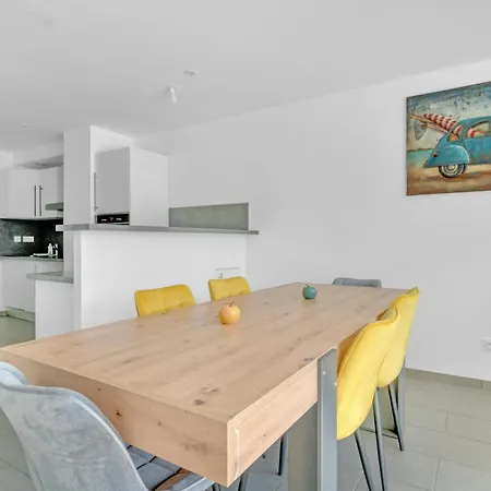 Grand 38m2 Bord Du *
